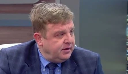 Каракачанов: Трябва да има 6-месечна казарма