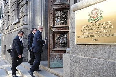Слави събра 673 481 подписа за референдума