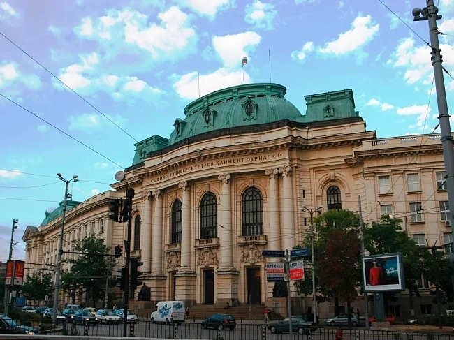 Ще правят колеж за пенсионери