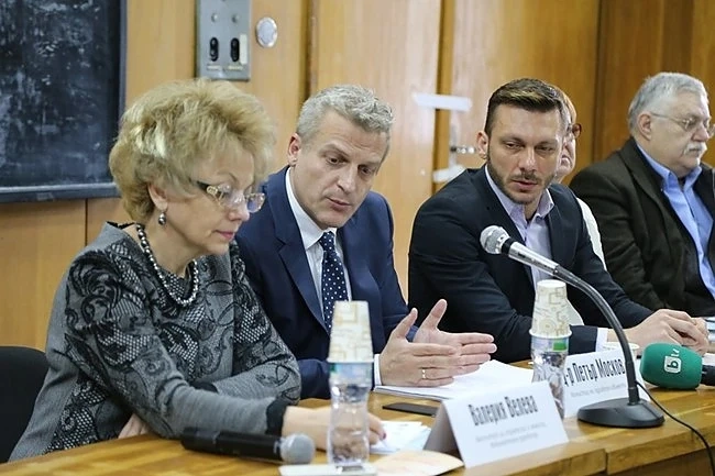 Всеки трети родител у нас смята ваксините за опасни 