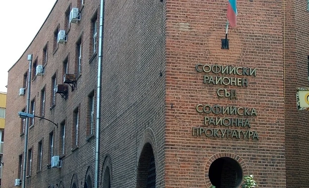 Българин чака съдът да му разреши официално да смени пола си 