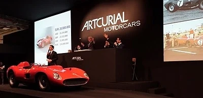 Меси показа новото си Ferrari 335 S Spider Scaglietti