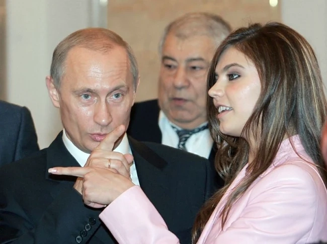 Путин се жени за младата си любовница 
