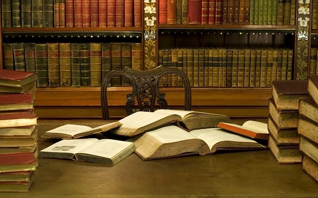 Монтират чипове в книгите на библиотеки