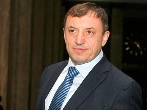 Обвиненият за атентат срещу Aлексей Петров пред съда
