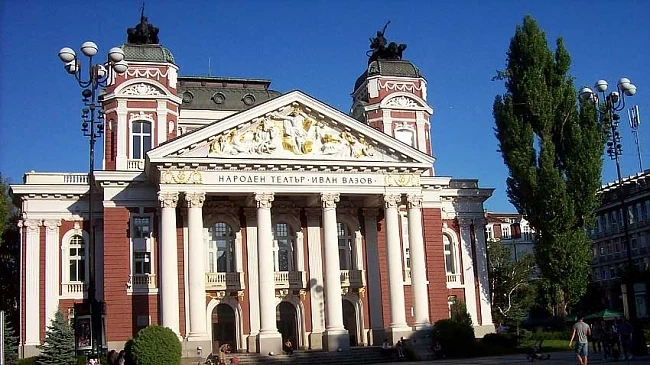 Народният театър поиска оставката на Христо Мутафчиев