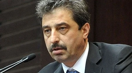 Цветан Василев на разпит пред съда в Белград