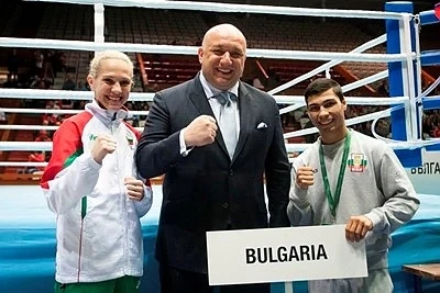 Стартира специална програма за развитие на женския бокс 