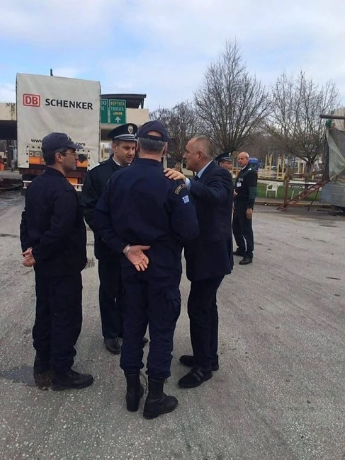 Премиерът посети гръцката граница