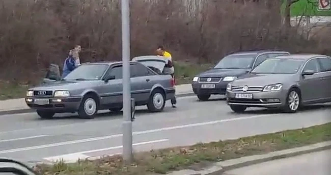 Шофьори се биха с прътове 