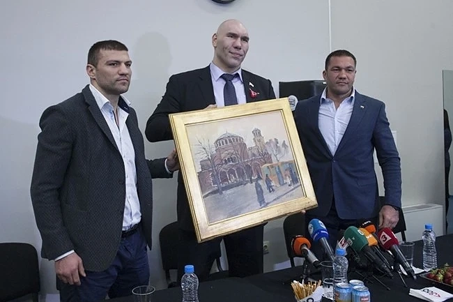 Валуев към Пулев: Бий се като за последно