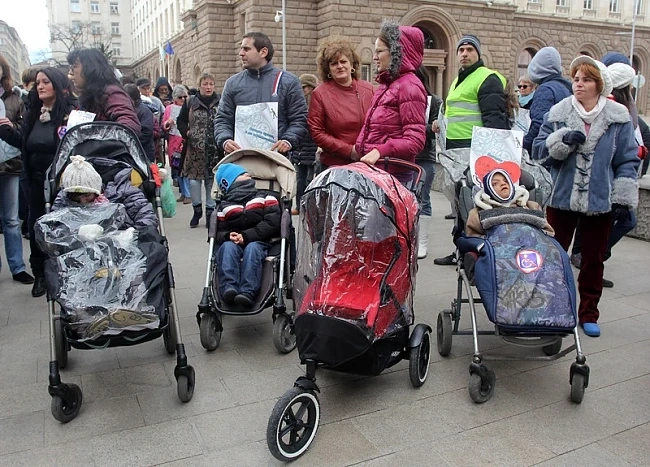 Започват протести на майки на деца с увреждания 