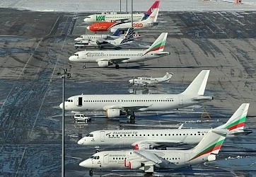 Гражданската ни авиация достига „златните\