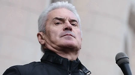 Волен Сидеров осъден на девет месеца пробация 