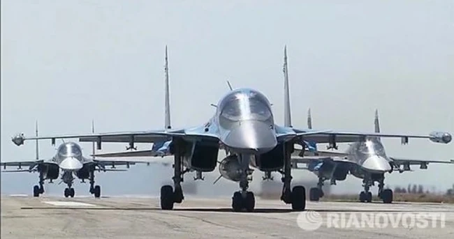 Завърнаха се първите бомбардировачи Су-34 от Сирия във Воронеж
