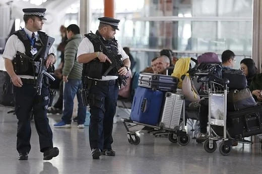 Български ученици се разминаха по чудо с кървавите атентати 