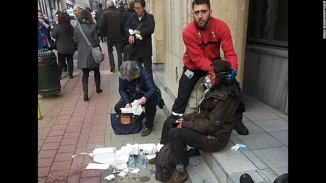 Издирват втори атентатор от метростанция \