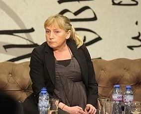 Изписват Елена Йончева и малкия Теодор през уикенда