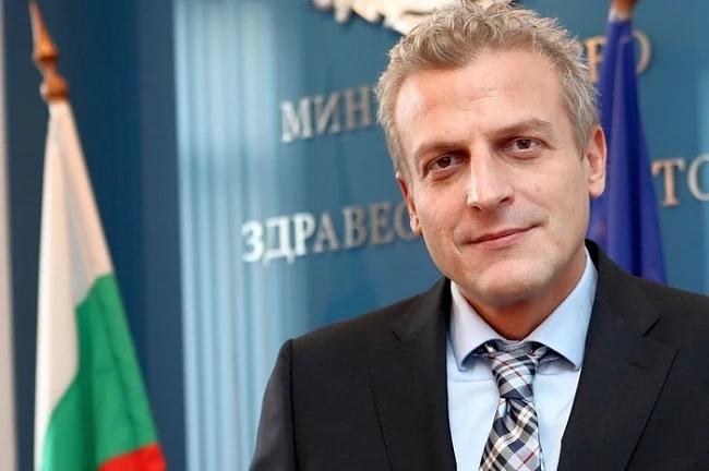 Москов: Няма да санкционират личните лекари за надвишен лимит на направления 