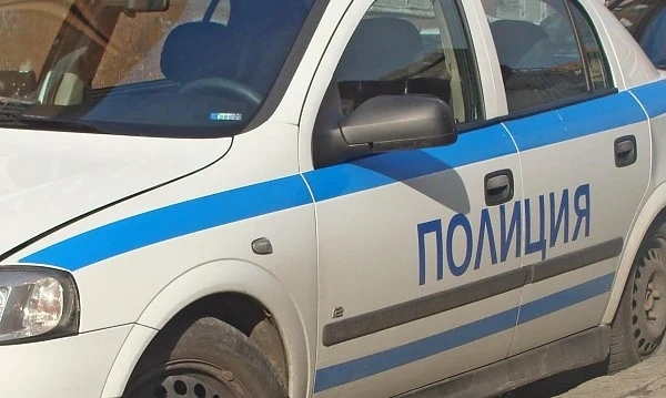 Отцепиха Централна гара заради сигнал за бомба 