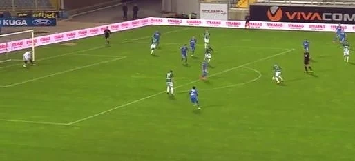 Левски надви Берое с 1:0 със здрава битка и спорна дузпа