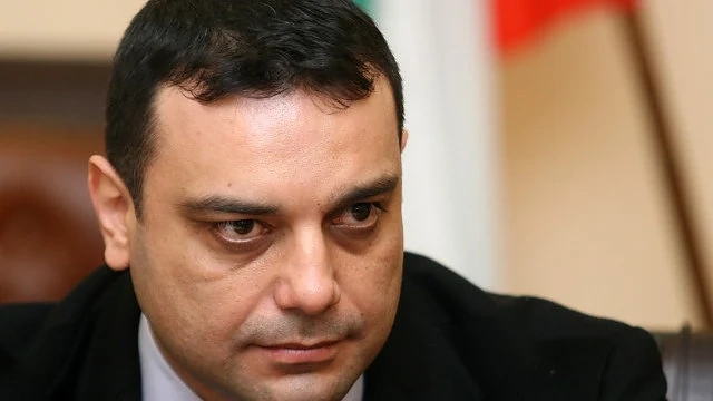 Транспортният министър на разпит в прокуратурата
