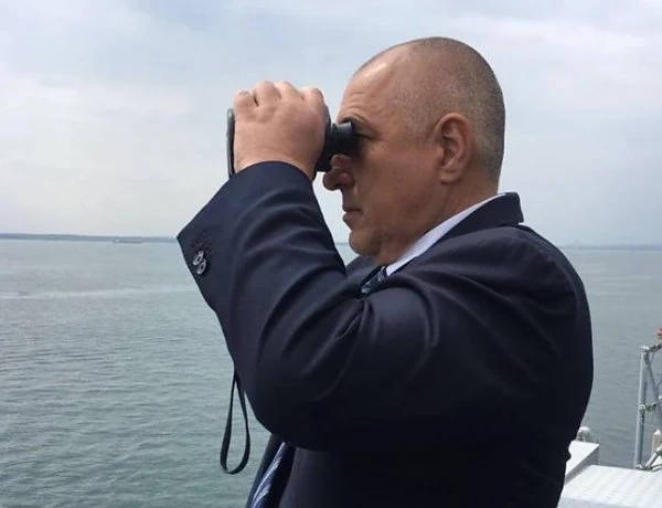 Борисов провери на място морската ни граница 