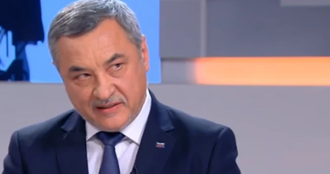 Валери Симеонов: Динковци и Перовци не са патриоти, а крадци!