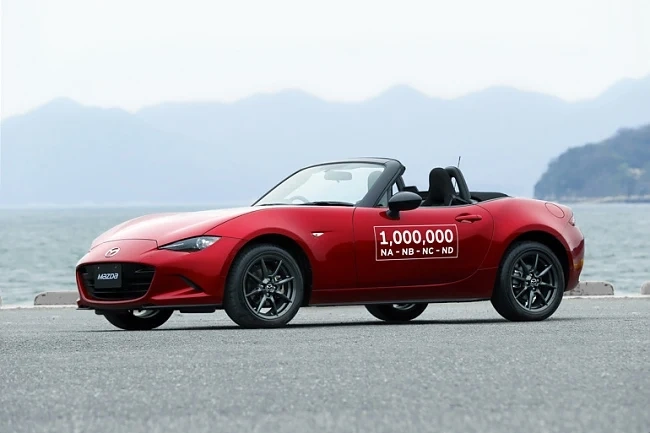 Mazda MX-5 показа милионният екземпляр 