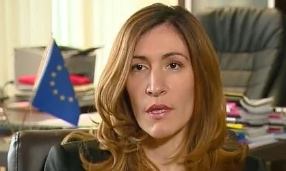 Ангелкова: Остава старото туристическо лого на България - с розата