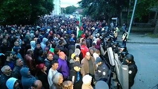 Война в Раднево! Става опасно