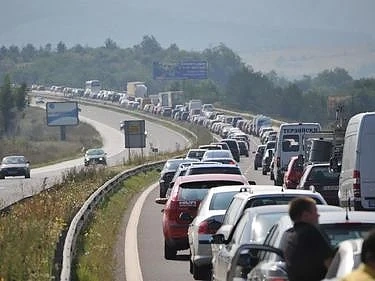 Извънредни патрули на КАТ следят трафика