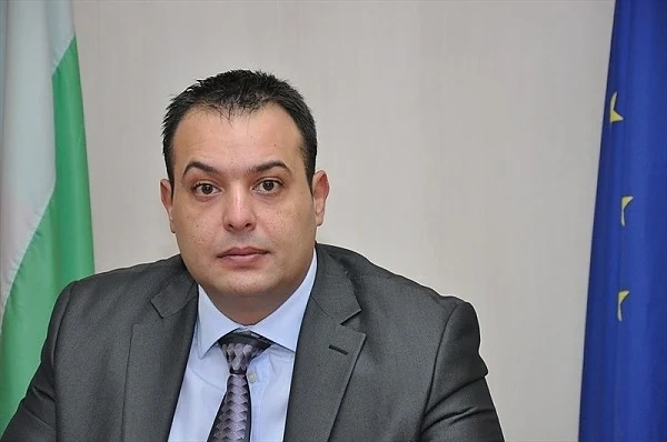 И областният управител на Пазарджик от АБВ подаде оставка