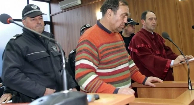 Върнаха Евстатиев в ареста