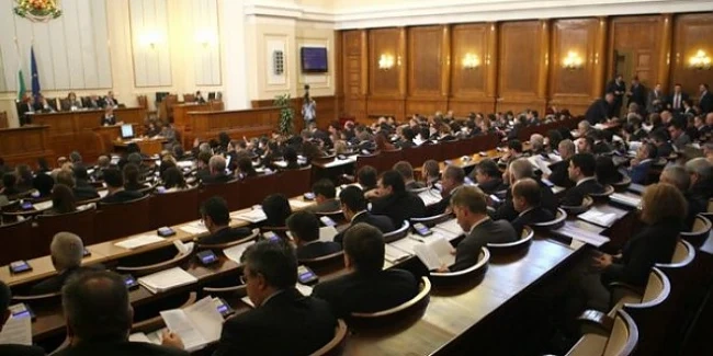 Парламентът отхвърли ветото на президента върху Изборния кодекс