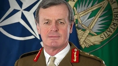 Британски генерал от НАТО предрича ядрена война с Русия