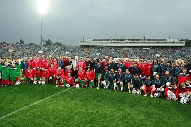 4:1 за отбора на Стоичков!