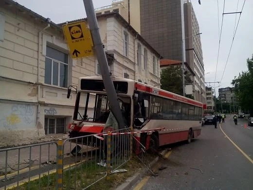 7 от ранените при автобусната катастрофа във Варна остават в болница