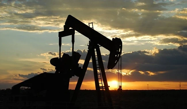Световните цени на нефта продължават да растат