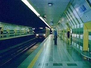 Затвориха метрото в Милано