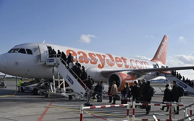 EasyJet с мерки срещу закъсняващи пътници