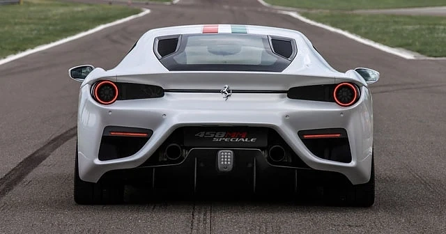 Едно Ferrari създадено за британски клиент