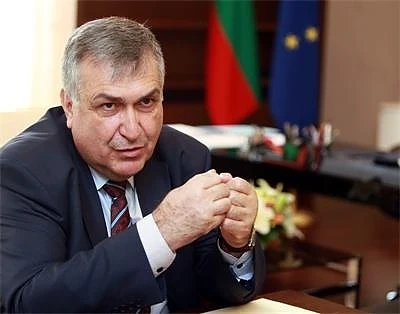 Близнашки: Не е възможен трети мандат на Първанов