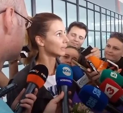 Цвети Пиронкова на летище София: Много ме е яд за загубата