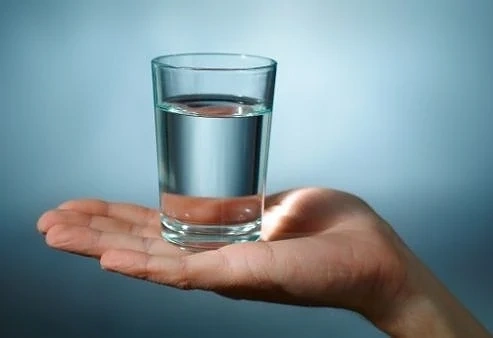 Как да сбъднем желанието си с чаша вода