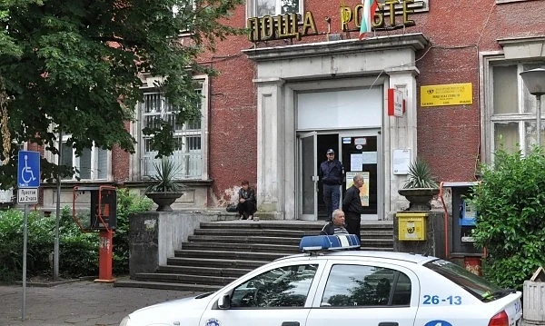 Двама задържани за обира в Хасково