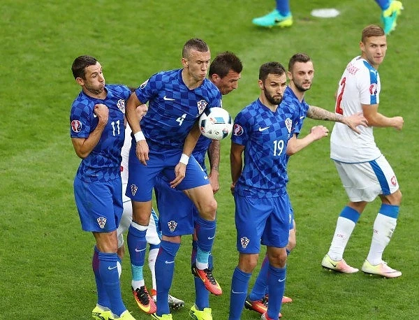 Хърватия и Чехия завършиха 2:2