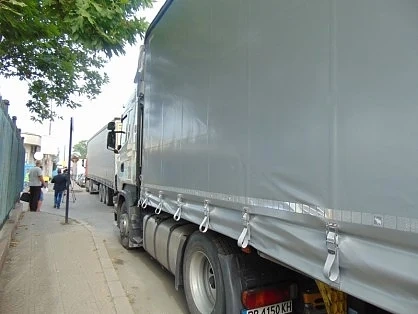 Превозвачи са блокирали достъпа до митница Пловдив