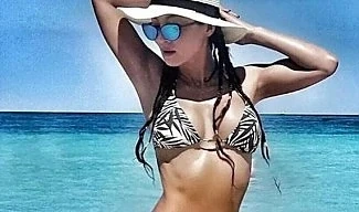 Ще повярвате ли, че тази жена е на 50 г.? (СНИМКИ)