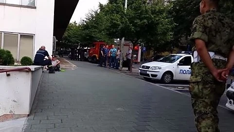 Петима убити и 20 ранени в стрелба в сръбско кафене